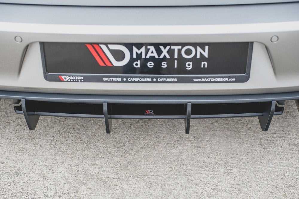 Añadido Difusor Maxton V1 Golf mk7 GTI 2013/16